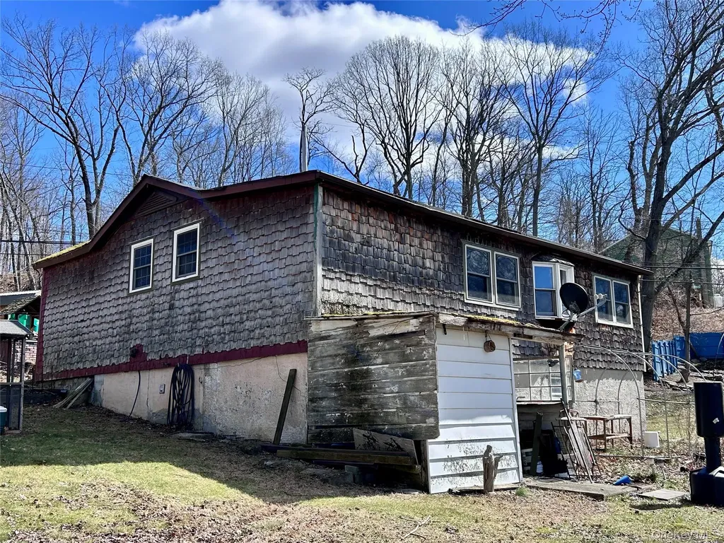 759 E Hillside Road Wappingers Falls NY 12590