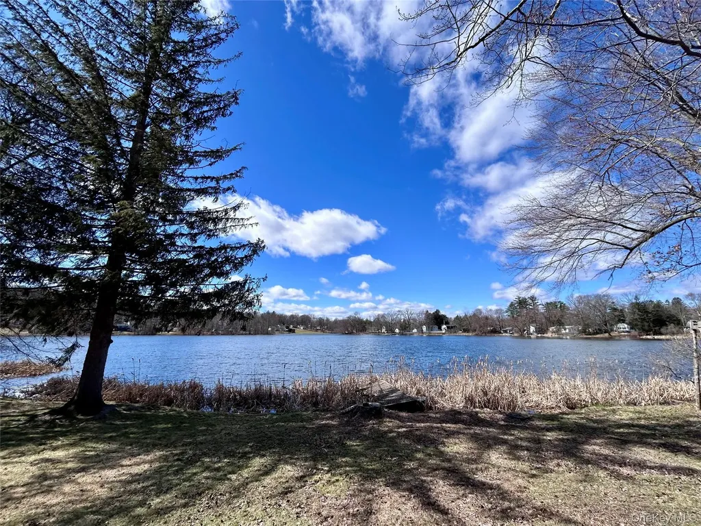 759 E Hillside Road Wappingers Falls NY 12590