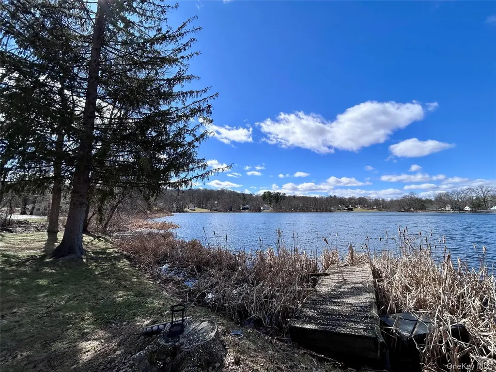 759 E Hillside Road Wappingers Falls NY 12590