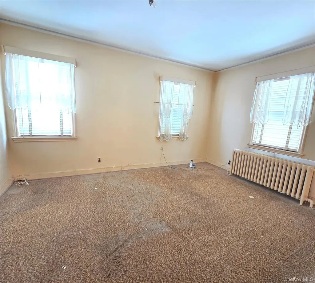 242 Graff Avenue Bronx NY 10465