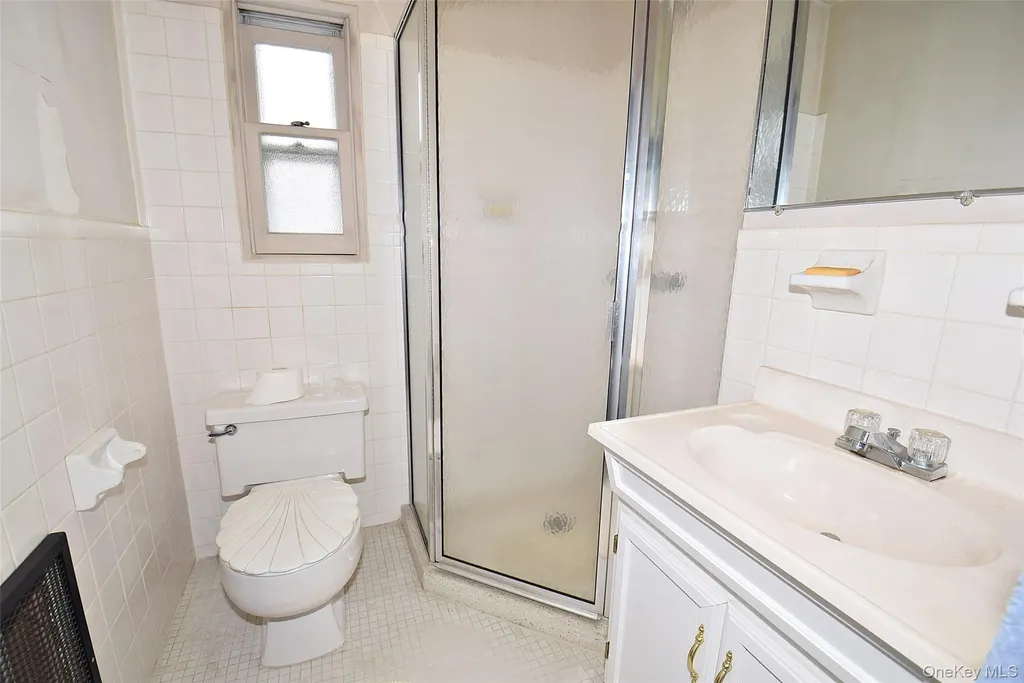 6332 138th Street Flushing NY 11367