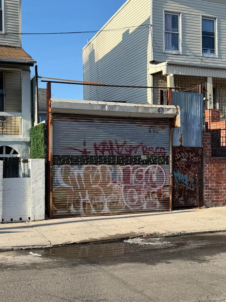 442 E 175th Street Bronx NY 10457
