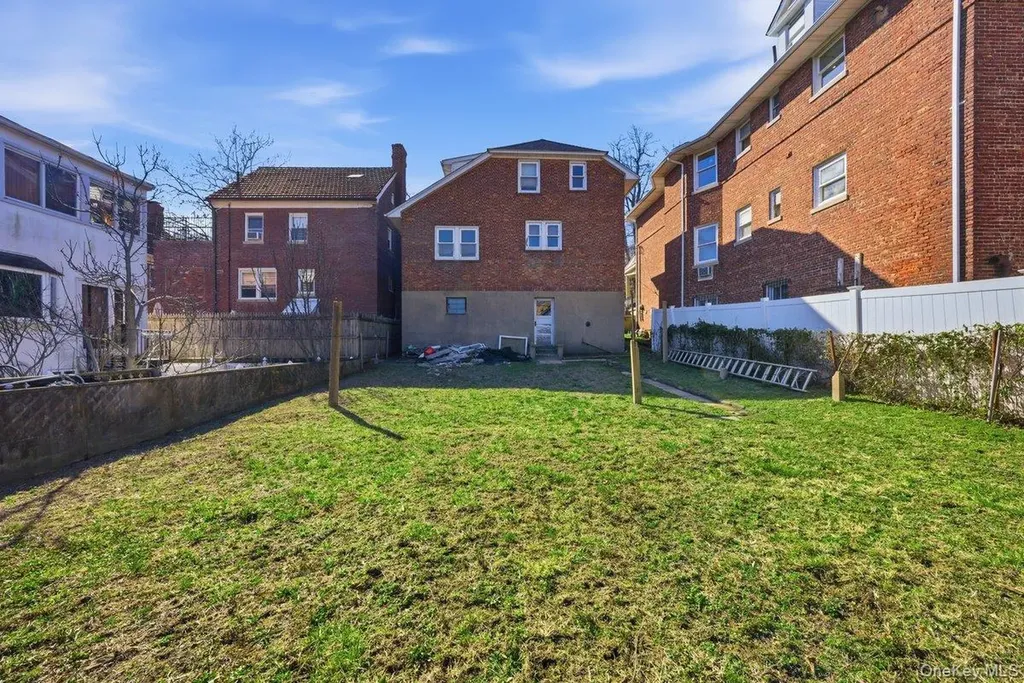 5608 Sylvan Avenue Bronx NY 10471