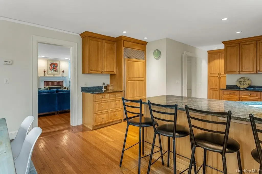 4 Greyrock Terrace Irvington NY 10533