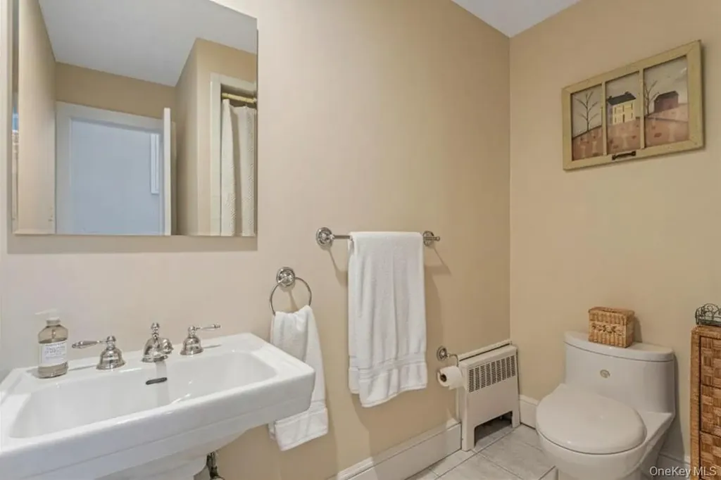4 Greyrock Terrace Irvington NY 10533
