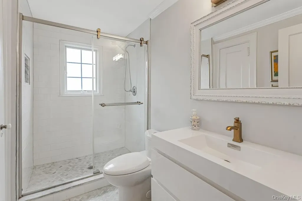 4 Greyrock Terrace Irvington NY 10533