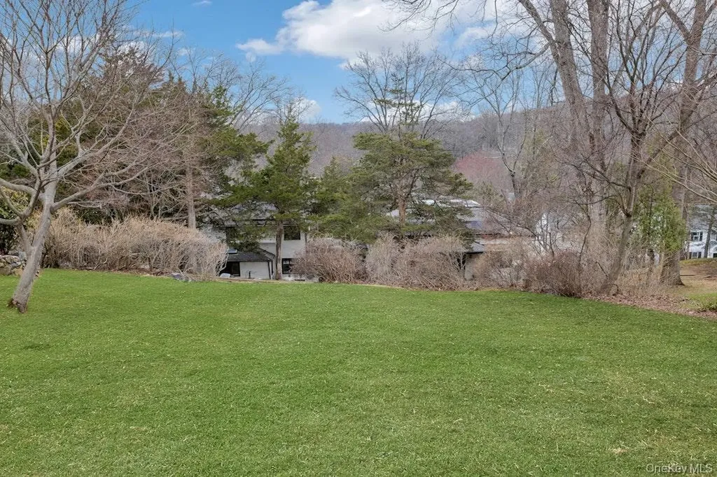 4 Greyrock Terrace Irvington NY 10533
