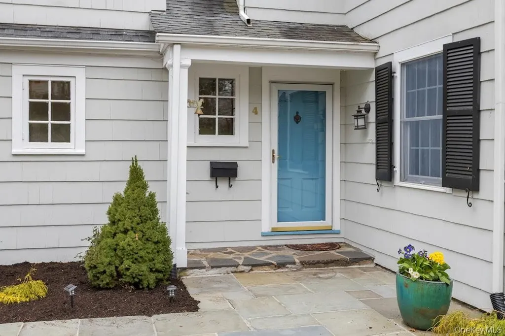 4 Greyrock Terrace Irvington NY 10533