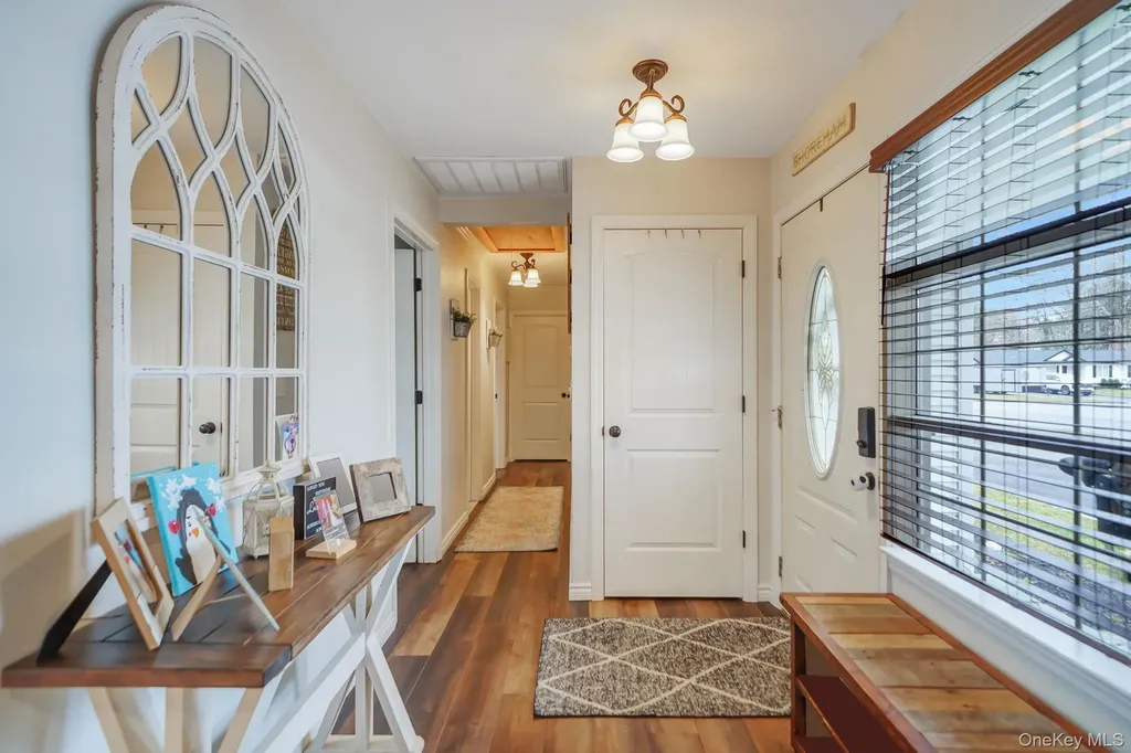 15 Vee Jay Drive Shoreham NY 11786