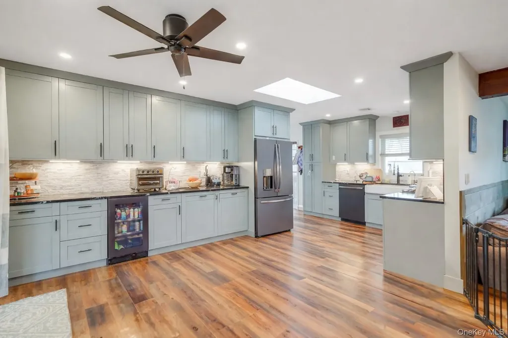 15 Vee Jay Drive Shoreham NY 11786