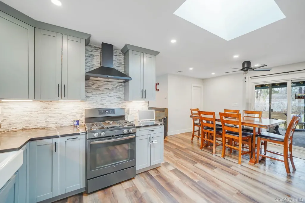 15 Vee Jay Drive Shoreham NY 11786