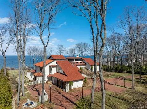 1 Sea Crest Drive Lloyd Neck NY 11743
