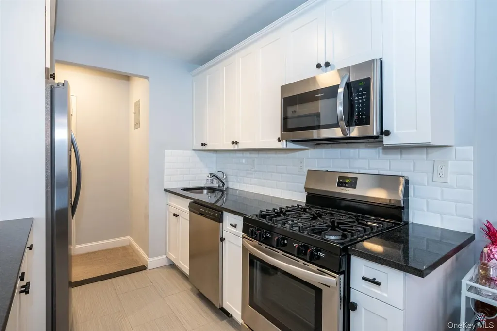 4 Sadore Lane Yonkers NY 10710