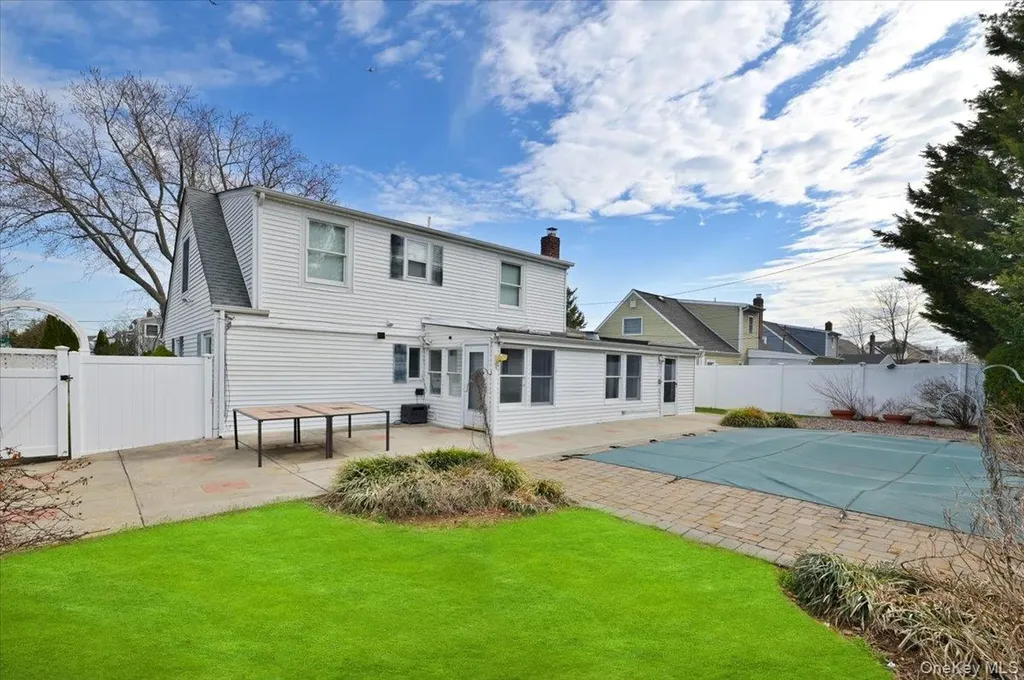4000 Avoca Avenue Bethpage NY 11714