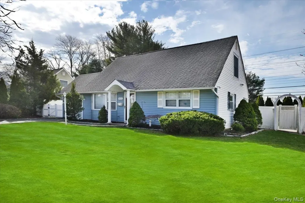 4000 Avoca Avenue Bethpage NY 11714