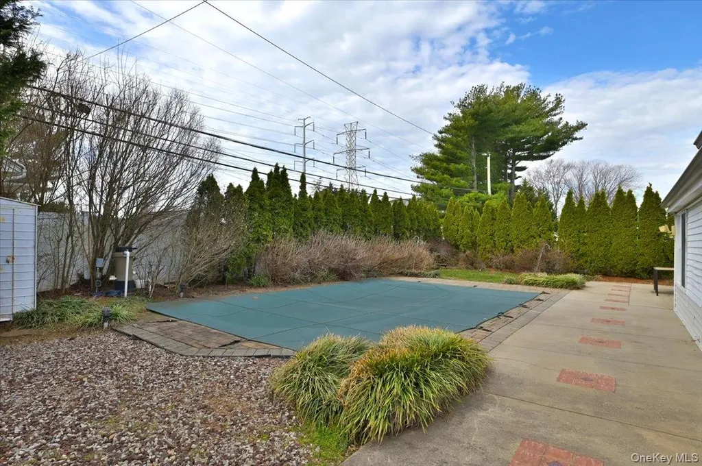 4000 Avoca Avenue Bethpage NY 11714