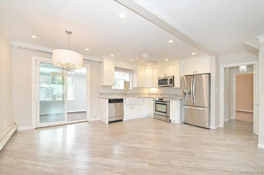 4000 Avoca Avenue Bethpage NY 11714