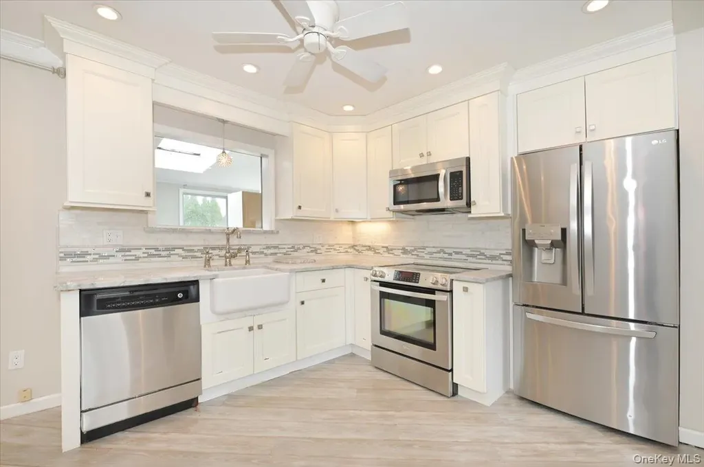 4000 Avoca Avenue Bethpage NY 11714