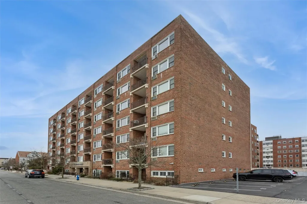 740 E Broadway Long Beach NY 11561