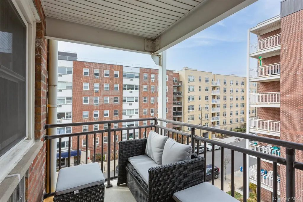 740 E Broadway Long Beach NY 11561
