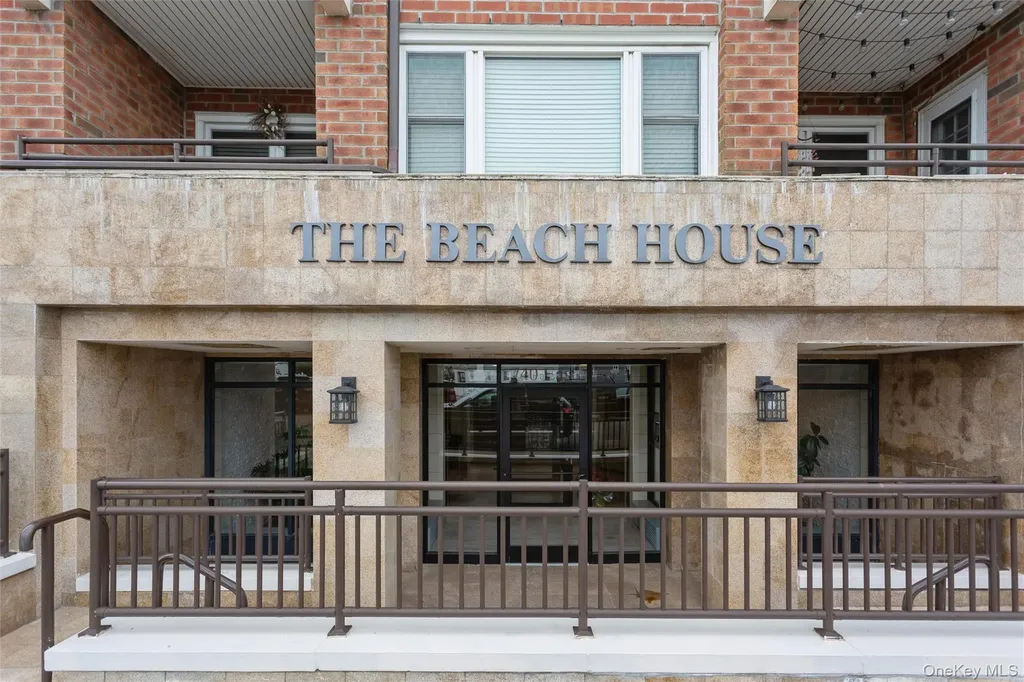 740 E Broadway Long Beach NY 11561