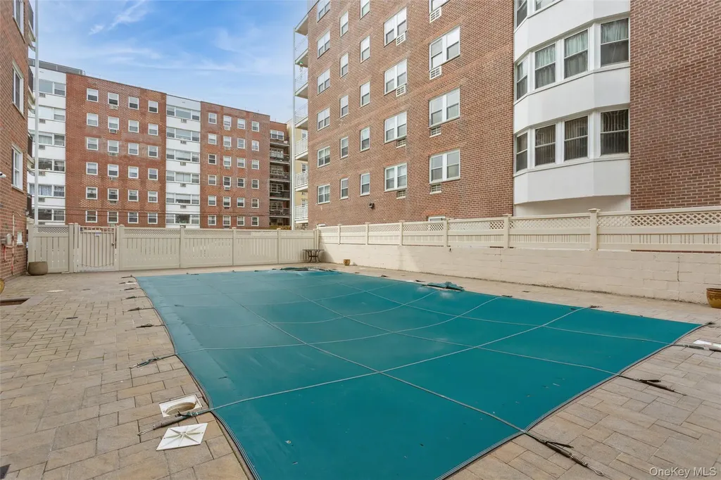 740 E Broadway Long Beach NY 11561
