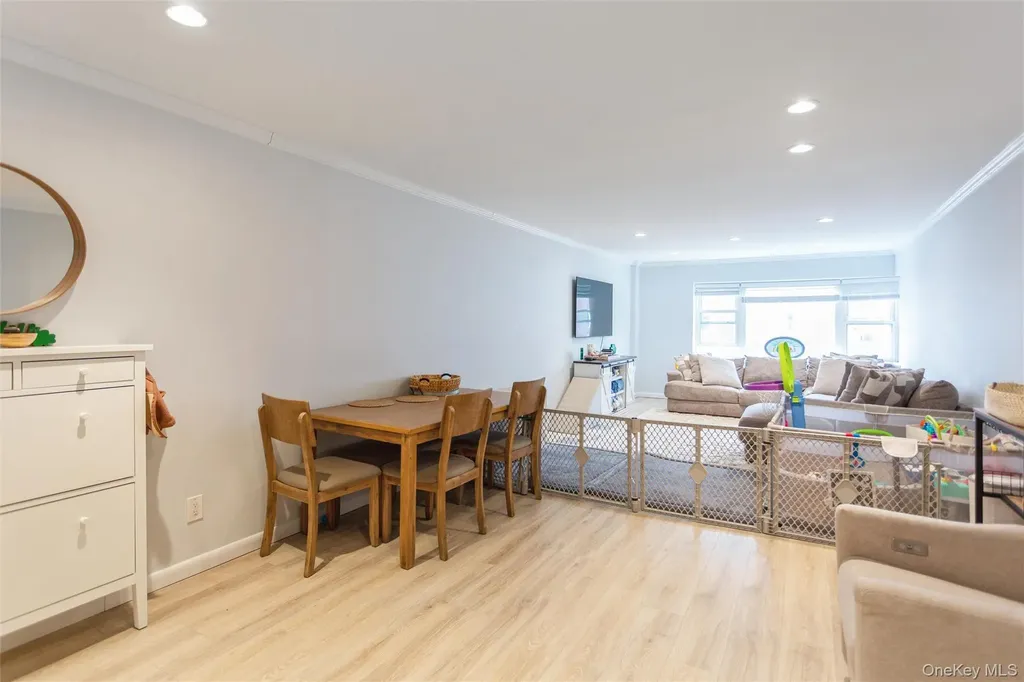 740 E Broadway Long Beach NY 11561