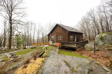 79 E Hook Cross Road Hopewell Junction NY 12533