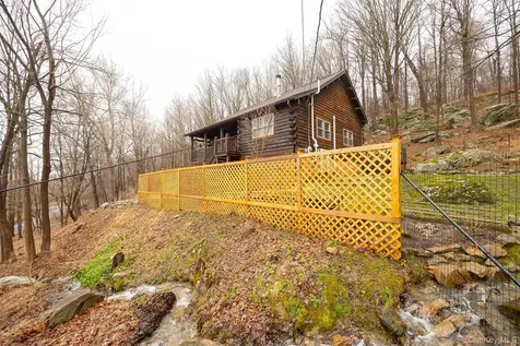 79 E Hook Cross Road Hopewell Junction NY 12533