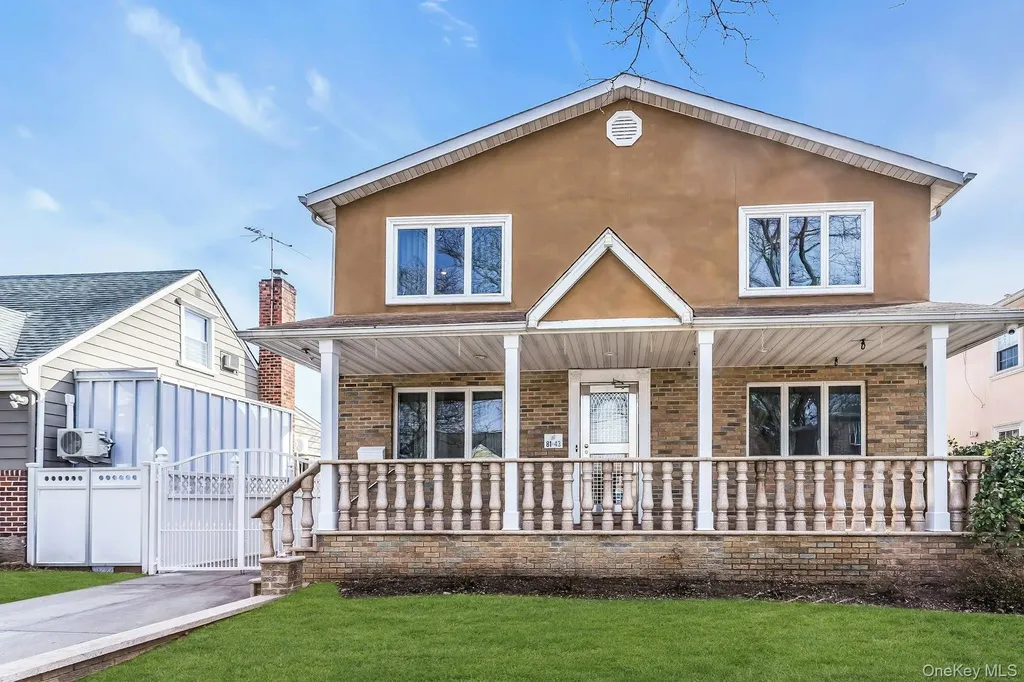 81-43 262nd Street Glen Oaks NY 11004