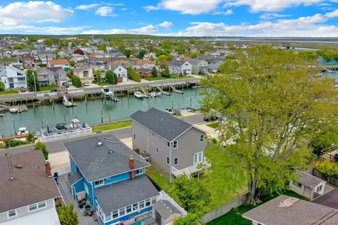 1010 California Place S Island Park NY 11558