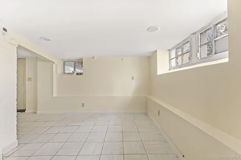 308 Mayflower Avenue New Rochelle NY 10801