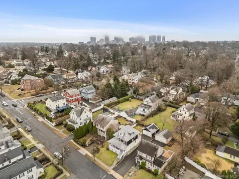 308 Mayflower Avenue New Rochelle NY 10801