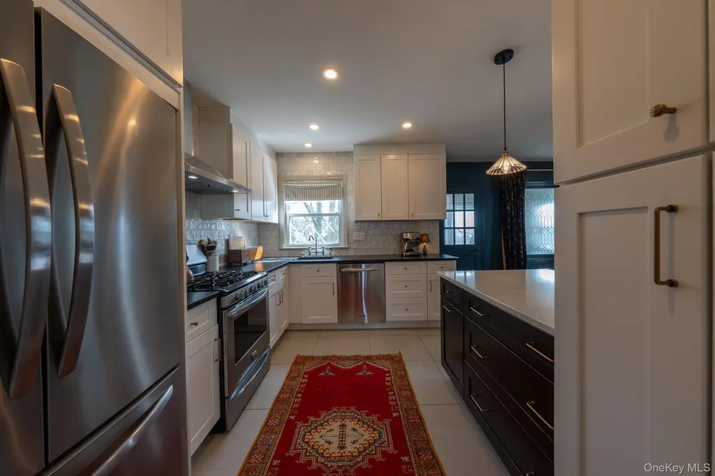 5 Sunrise Terrace New Windsor NY 12553