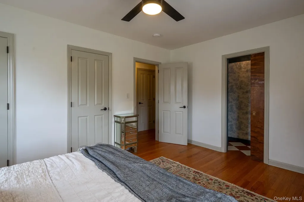 5 Sunrise Terrace New Windsor NY 12553