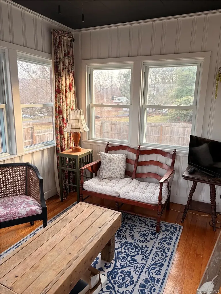 5 Sunrise Terrace New Windsor NY 12553