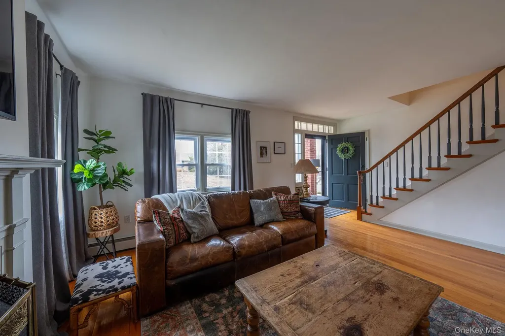 5 Sunrise Terrace New Windsor NY 12553