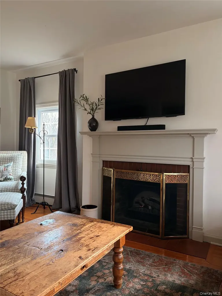 5 Sunrise Terrace New Windsor NY 12553