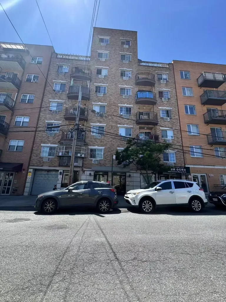 43-18 Robinson Street Flushing NY 11355