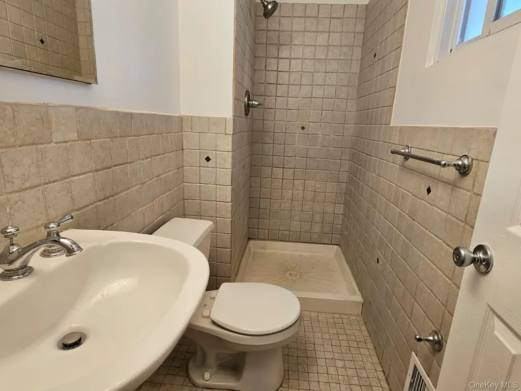 3 Glenbrook Road Monsey NY 10952