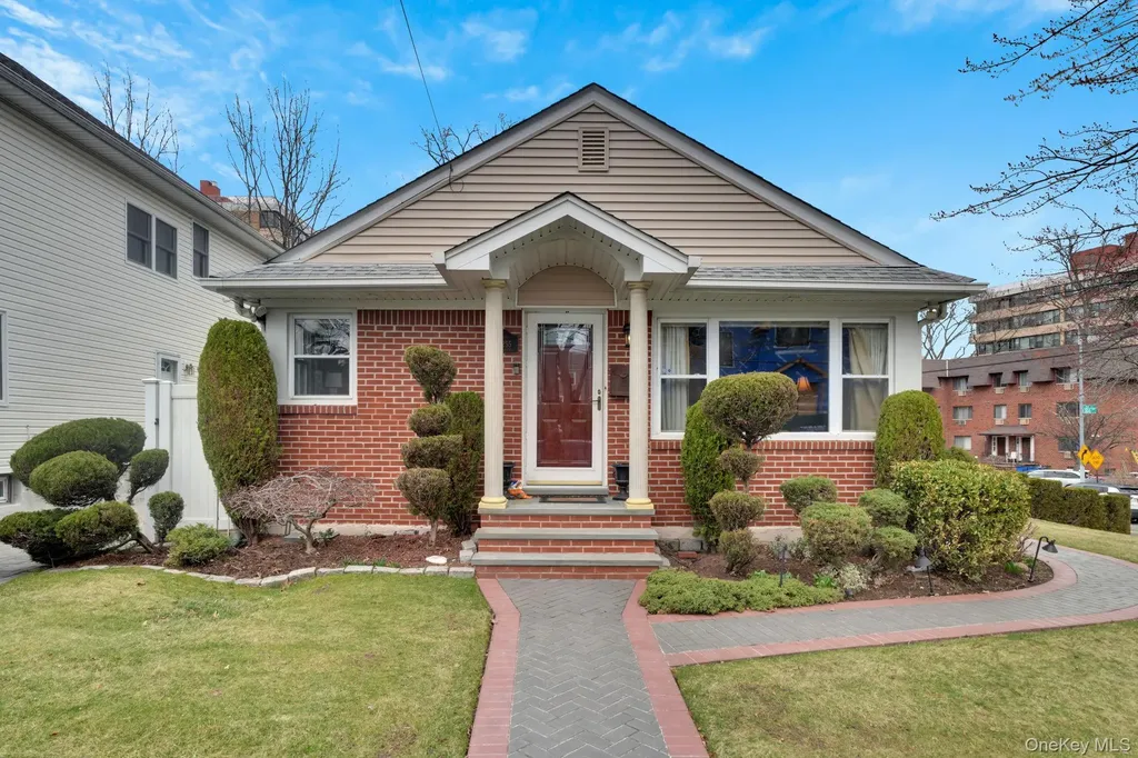 16255 12th Avenue Whitestone NY 11357