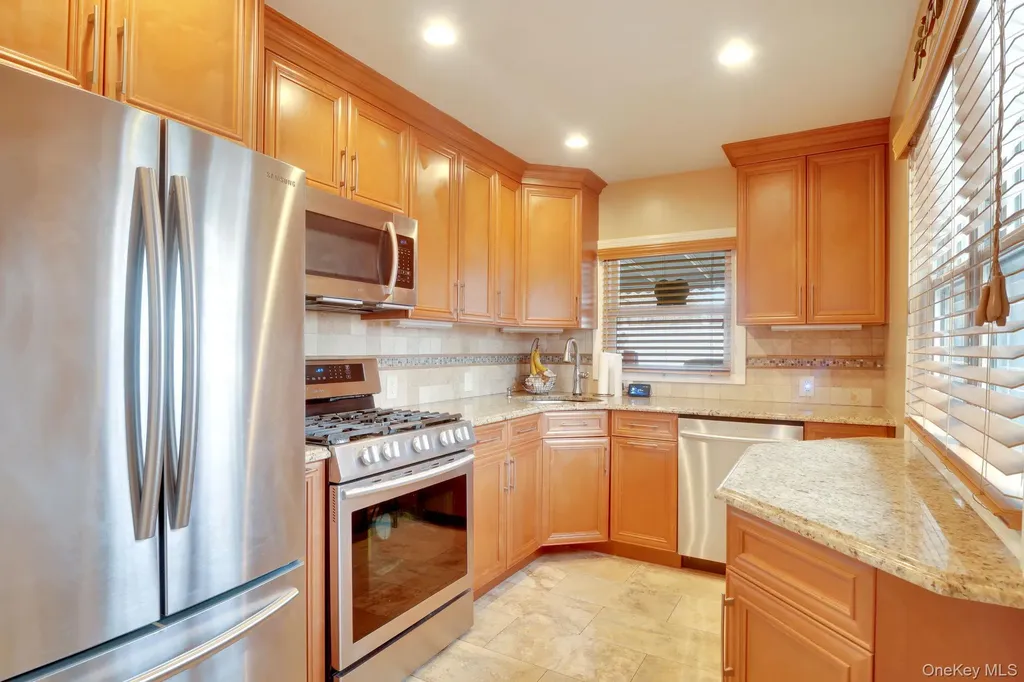 16255 12th Avenue Whitestone NY 11357
