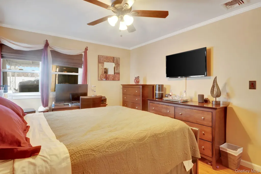 16255 12th Avenue Whitestone NY 11357