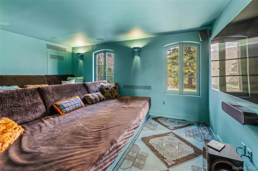61 Evarts Hill Garrison NY 10524