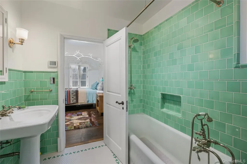 61 Evarts Hill Garrison NY 10524