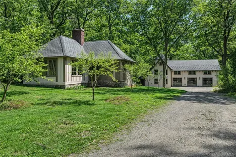 61 Evarts Hill Garrison NY 10524