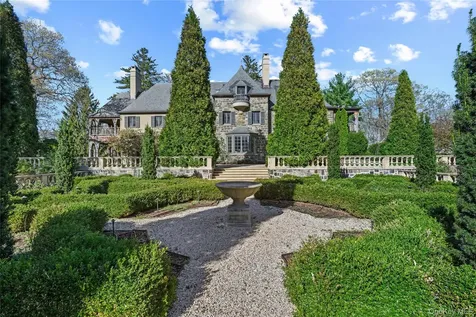 61 Evarts Hill Garrison NY 10524