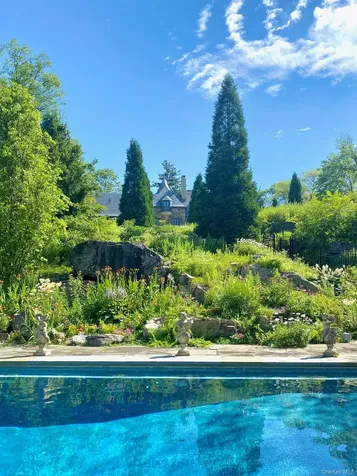 61 Evarts Hill Garrison NY 10524