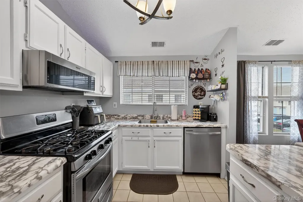 3601 Whispering Hills Chester NY 10918