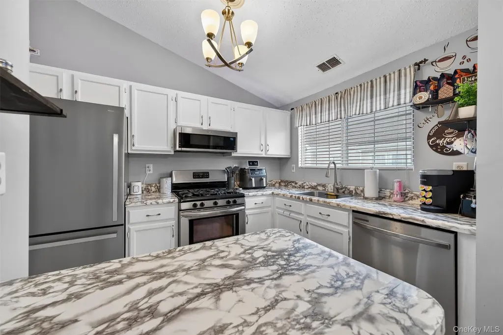 3601 Whispering Hills Chester NY 10918